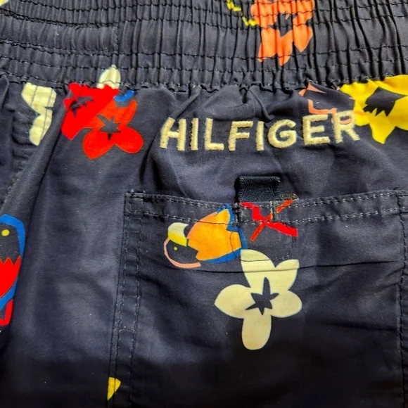 Tommy Hilfiger Shorts /Swim Trunks - Picture 4 of 5